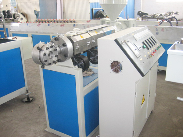 鑫翔宇塑料波紋管設備展示